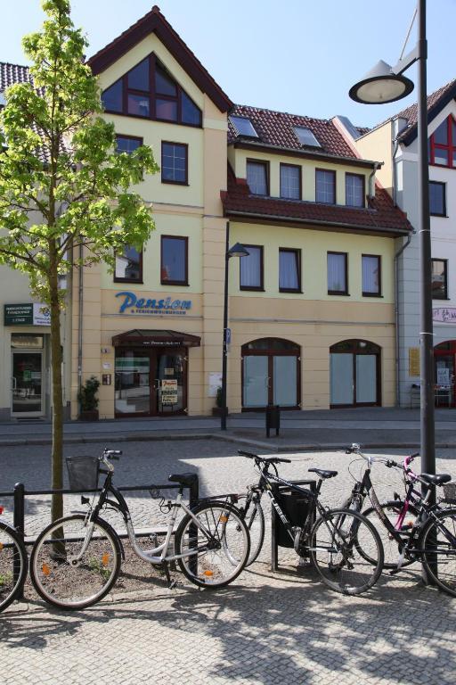 Pension Am Markt Lübben Exterior foto